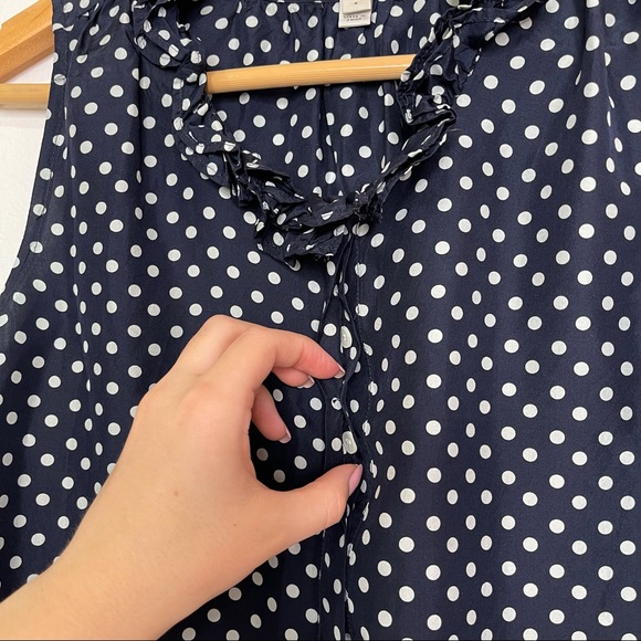🔥3 for 30 J. Crew Naomi Top Sleeveless Ruffle Polka Dot Silk Blouse - Picture 4 of 8